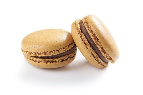 Signature Caramel Macaron Pack Size: 3x35pc